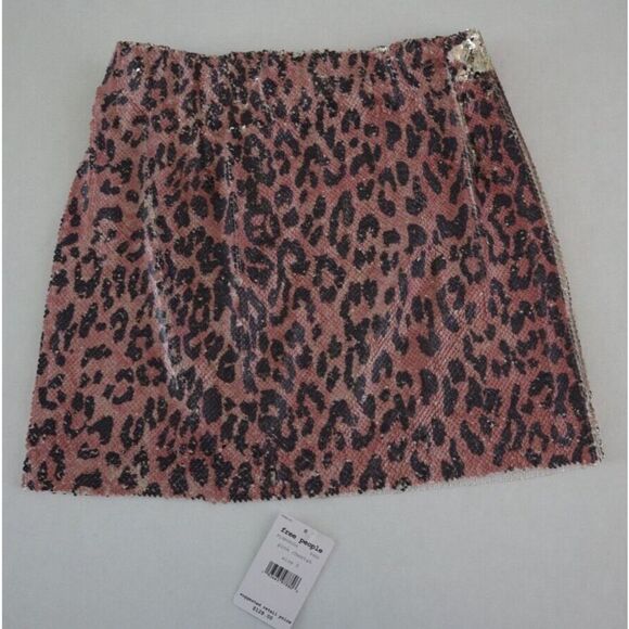 Free People F19R08506 Women's Sz 0 Pink Cheetah Sequined Mini A-Line Skirt $128 - Picture 1 of 9
